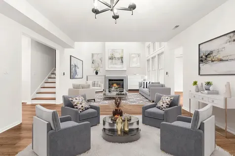 58 Hawthorne Village Road Nashua NH 03062