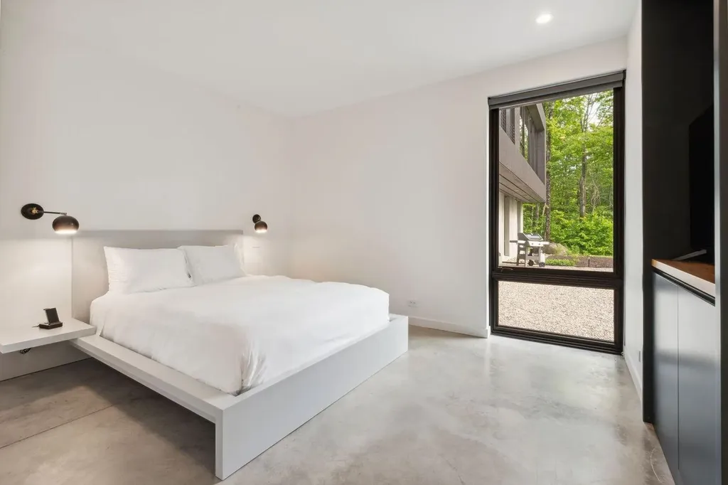 811 Bear Creek Lane Waterbury VT 05677