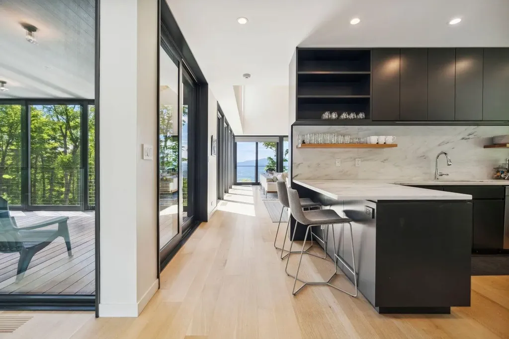 811 Bear Creek Lane Waterbury VT 05677