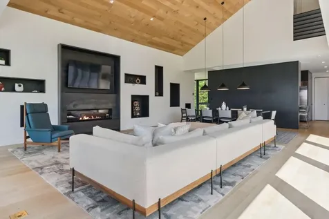 811 Bear Creek Lane Waterbury VT 05677