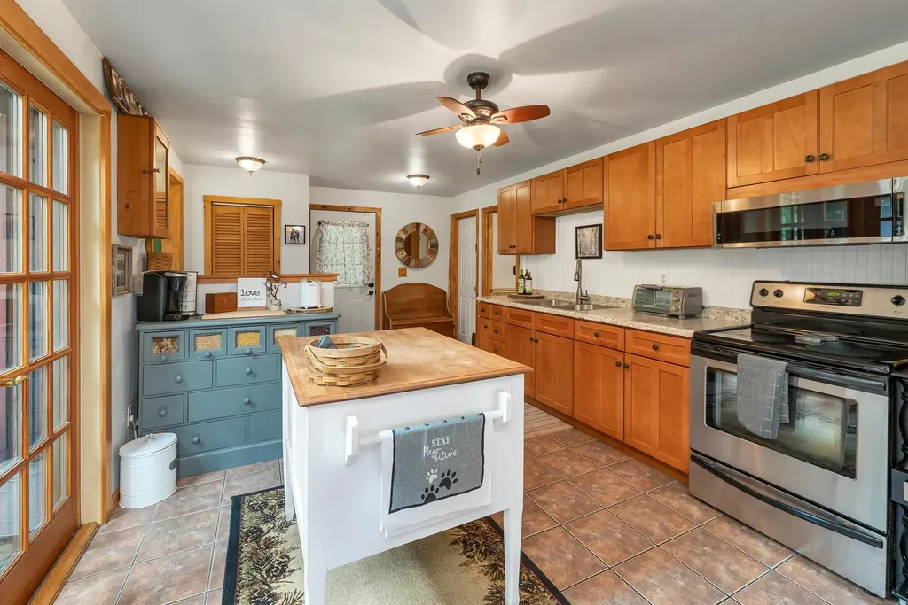 42 Forest Pond Road New Hampton NH 03256