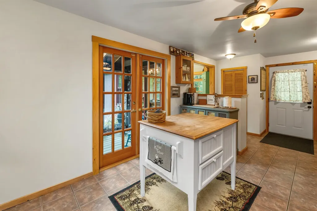 42 Forest Pond Road New Hampton NH 03256