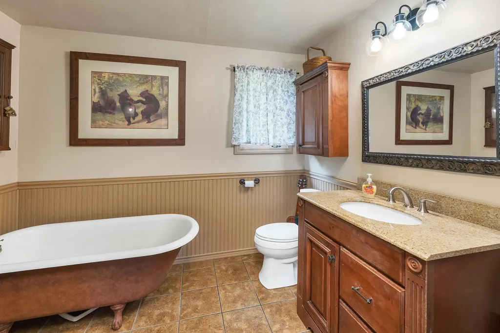 42 Forest Pond Road New Hampton NH 03256