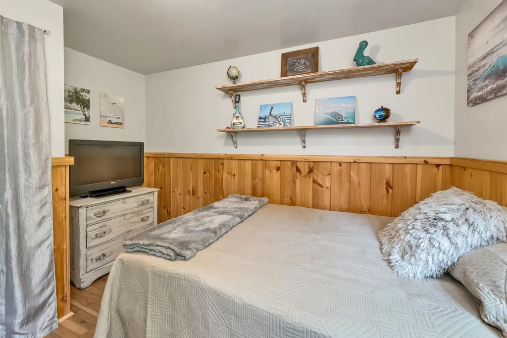 42 Forest Pond Road New Hampton NH 03256