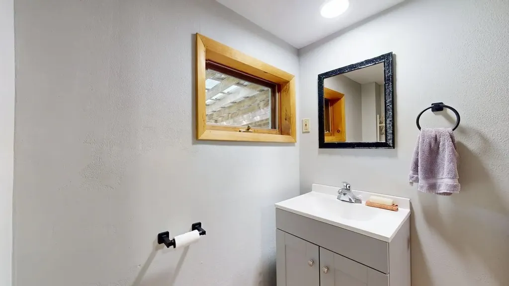 2557 Vt Route 78 Alburgh VT 05440