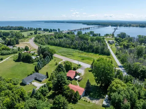 2557 Vt Route 78 Alburgh VT 05440