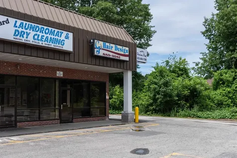 76 Derry Road Hudson NH 03051