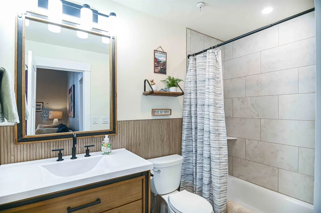 156 Front Street Exeter NH 03833