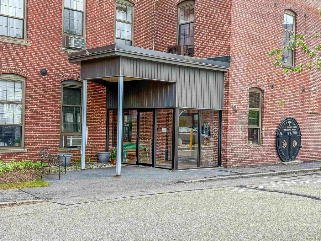 156 Front Street Exeter NH 03833