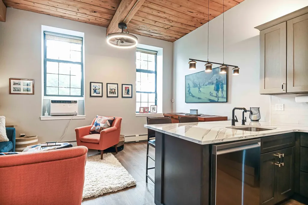 156 Front Street Exeter NH 03833