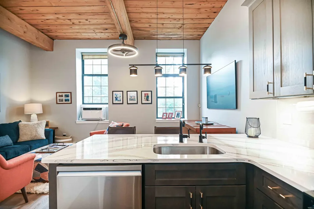 156 Front Street Exeter NH 03833