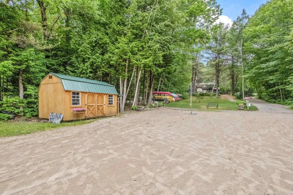 44 Valley Road Tuftonboro NH 03816