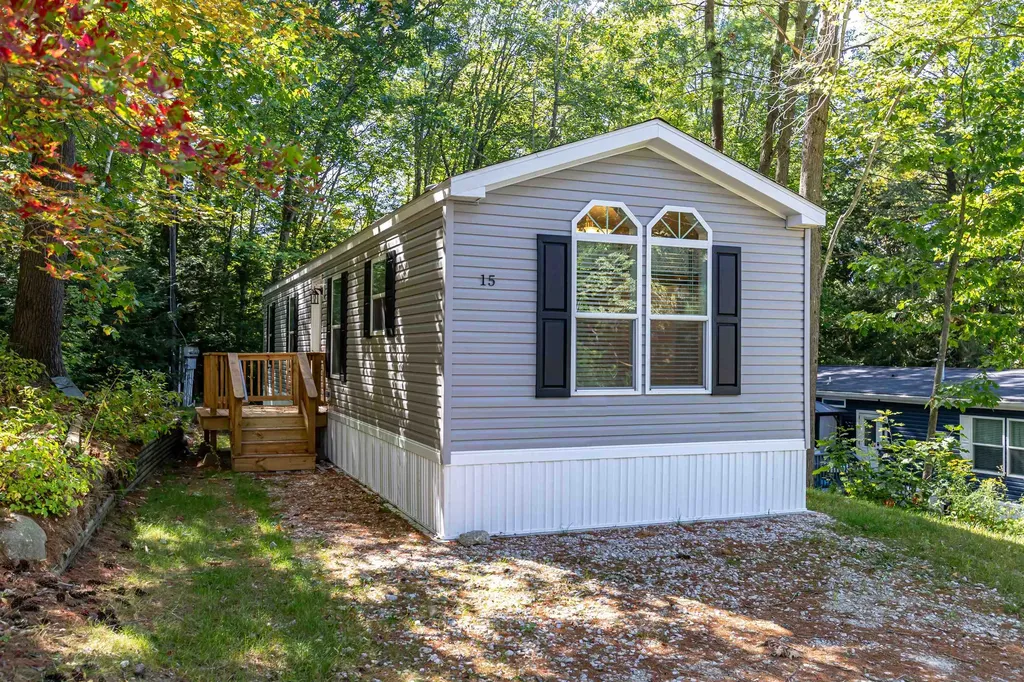 15 Sullivan Drive Allenstown NH 03275