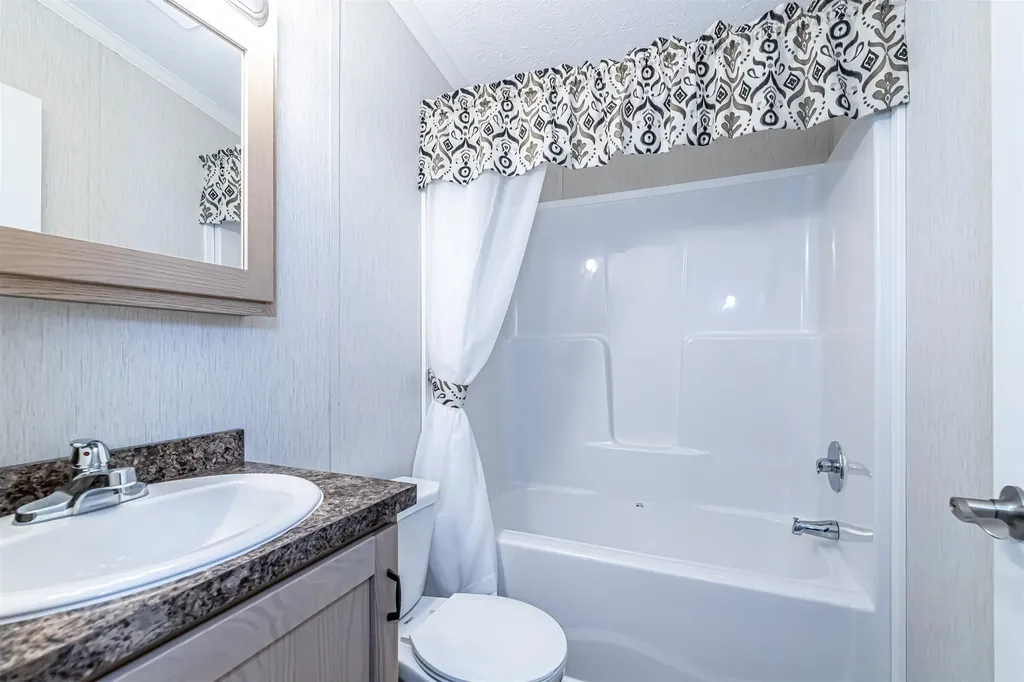 15 Sullivan Drive Allenstown NH 03275