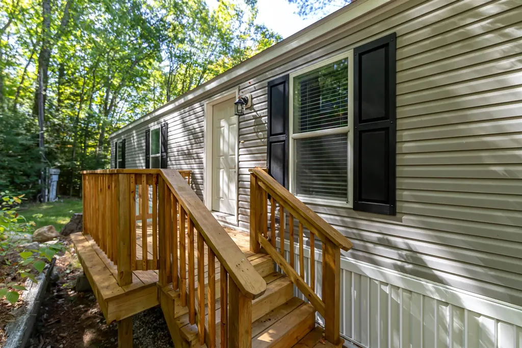 15 Sullivan Drive Allenstown NH 03275