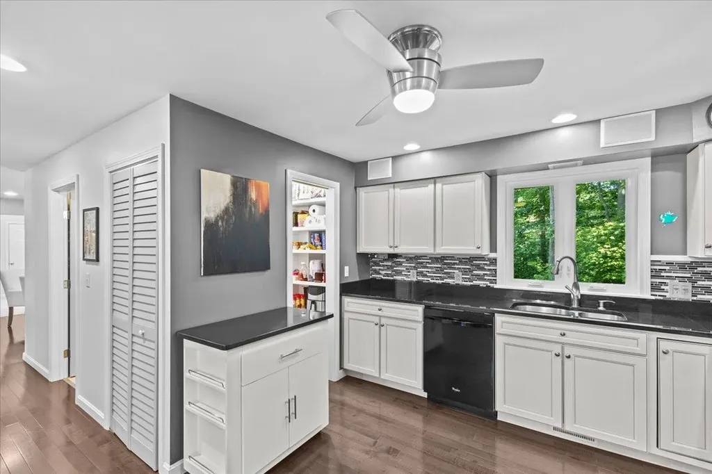 149 Oak Circle Colchester VT 05446