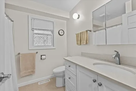 149 Oak Circle Colchester VT 05446