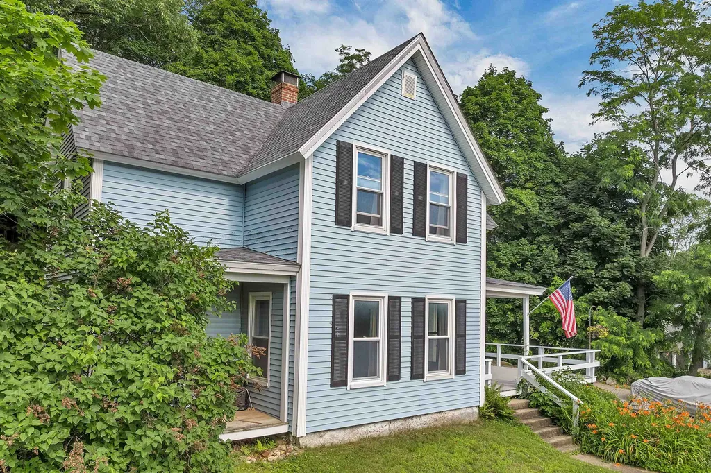 20 Coe Hill Road Center Harbor NH 03226