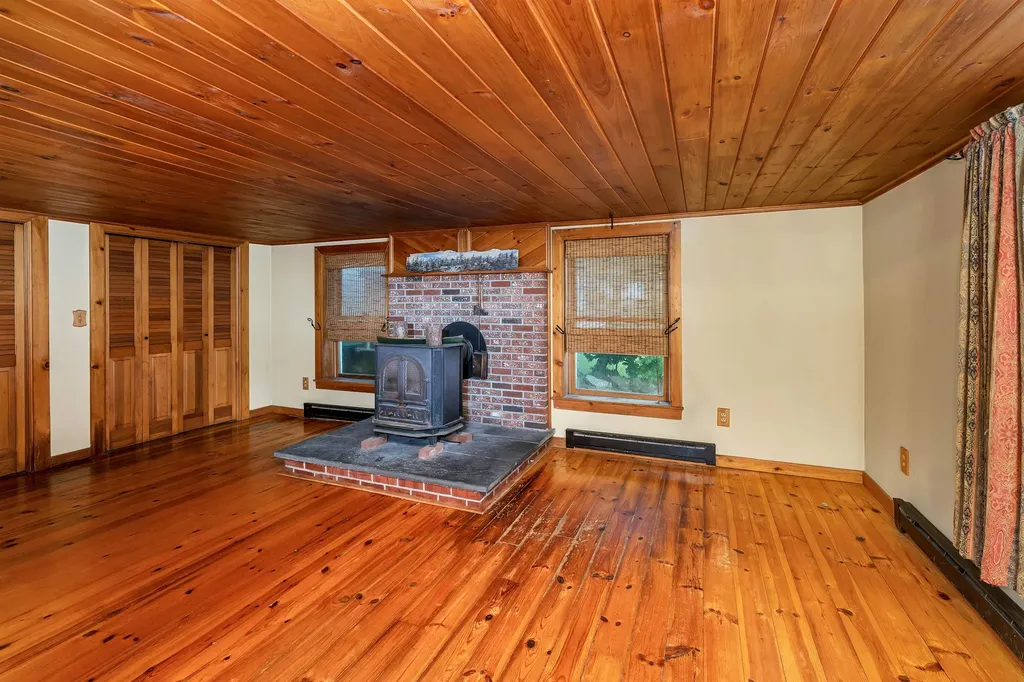 20 Coe Hill Road Center Harbor NH 03226