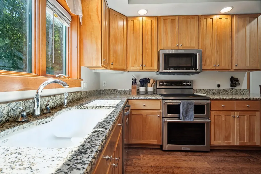 164 Keyser Street Sutton NH 03260