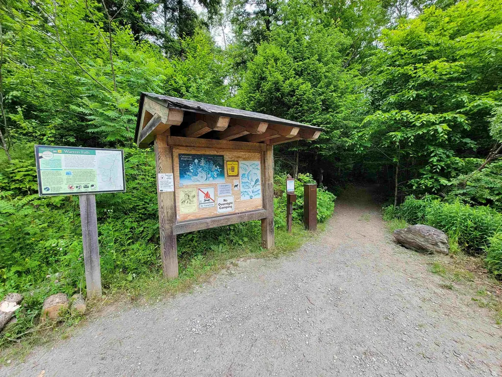 3745 Vt-100 Warren VT 05674