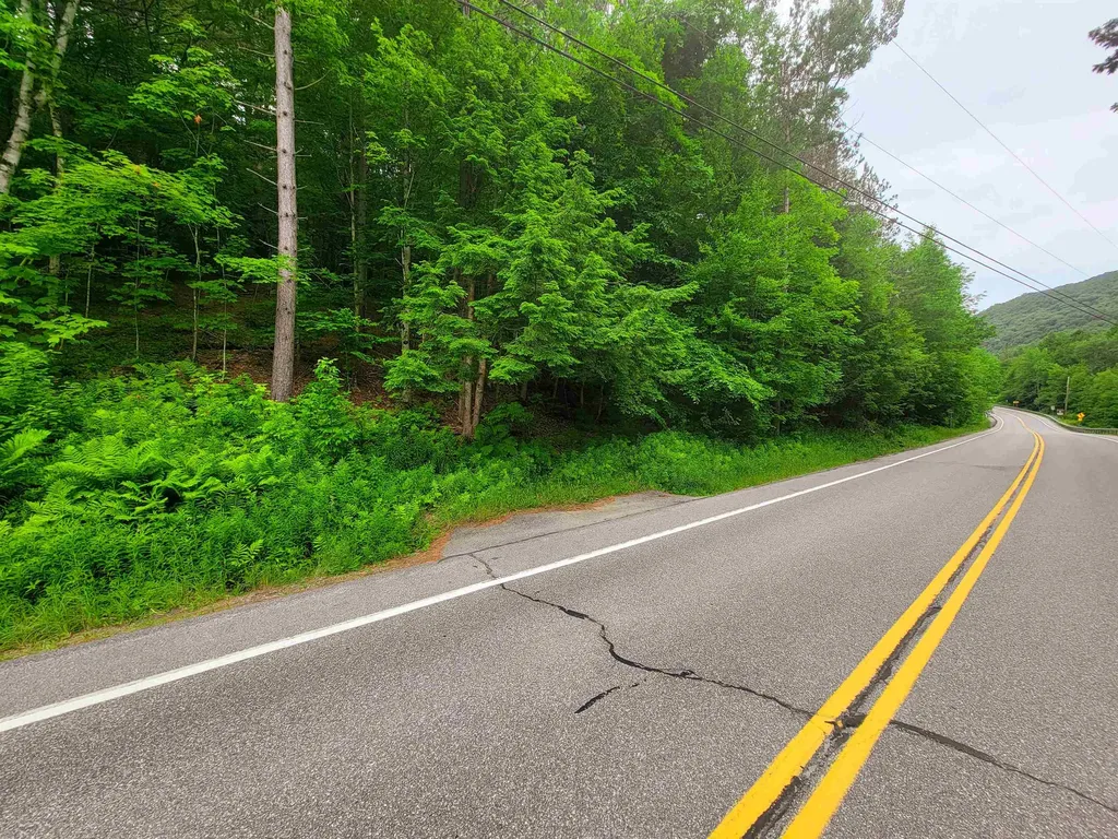 3745 Vt-100 Warren VT 05674