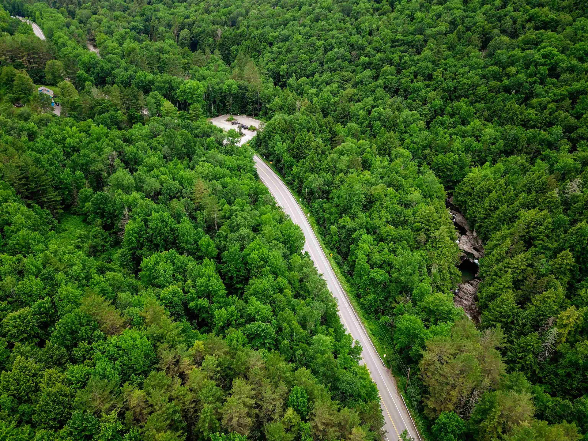 3745 Vt-100 Warren VT 05674