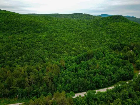 3745 Vt-100 Warren VT 05674