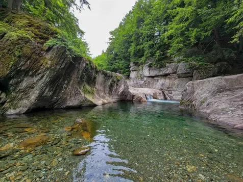 3745 Vt-100 Warren VT 05674