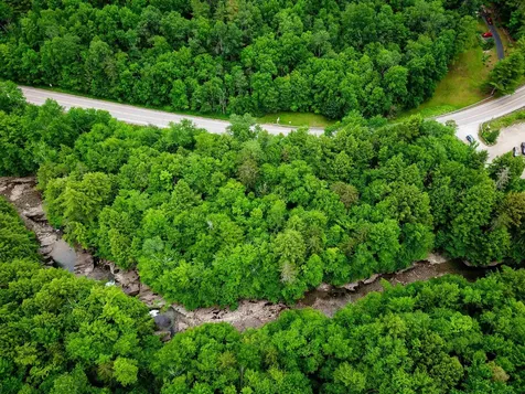 3745 Vt-100 Warren VT 05674