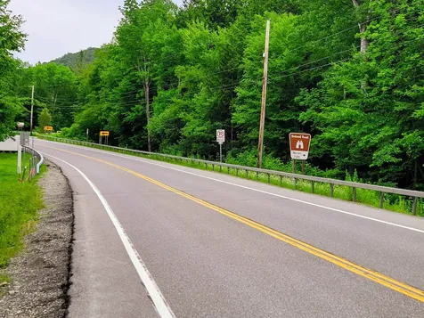 3745 Vt-100 Warren VT 05674