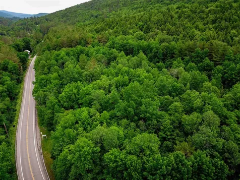 3745 Vt-100 Warren VT 05674