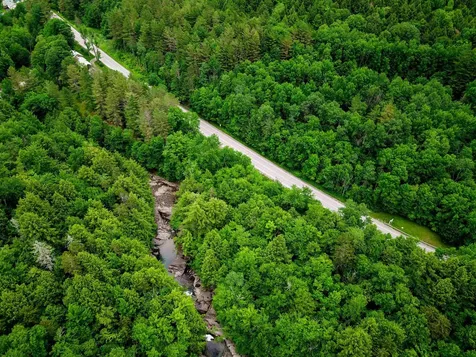 3745 Vt-100 Warren VT 05674