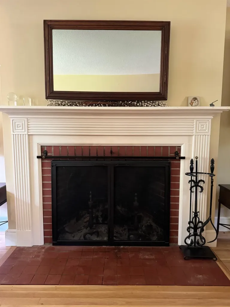 48 Pleasant Street Epping NH 03042