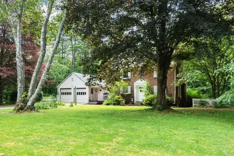 48 Pleasant Street Epping NH 03042