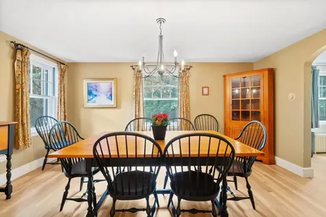 48 Pleasant Street Epping NH 03042