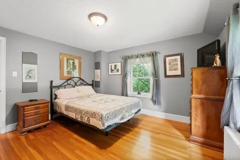 48 Pleasant Street Epping NH 03042