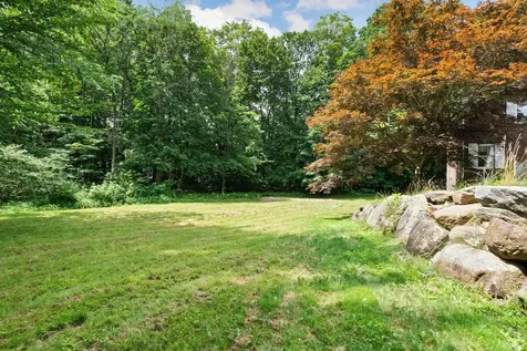 48 Pleasant Street Epping NH 03042