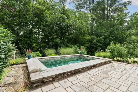 48 Pleasant Street Epping NH 03042