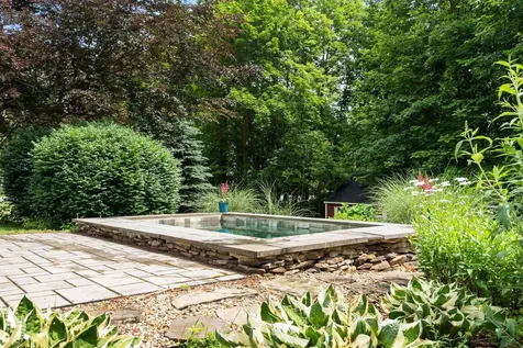 48 Pleasant Street Epping NH 03042