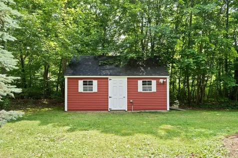 48 Pleasant Street Epping NH 03042