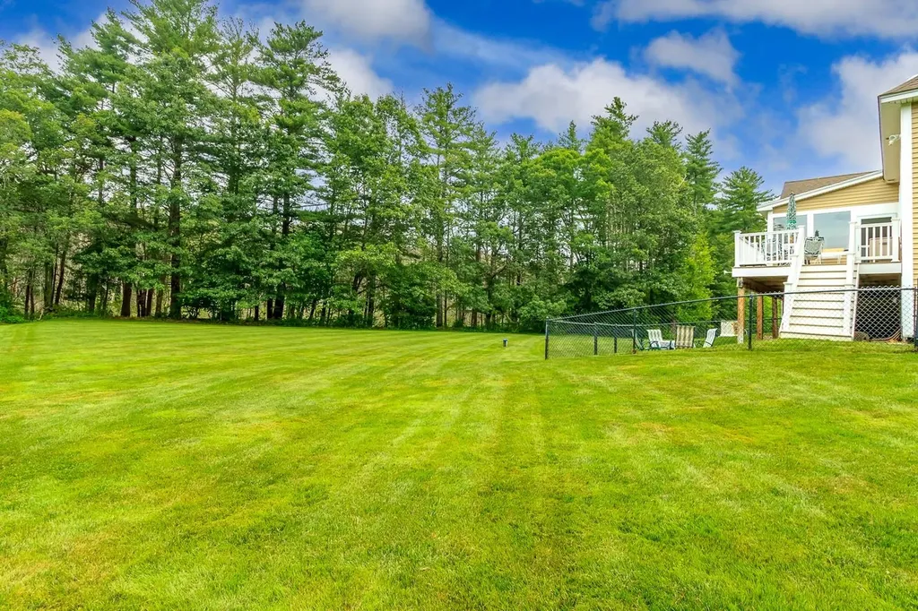 3 Putnam Farm Road Salem NH 03079