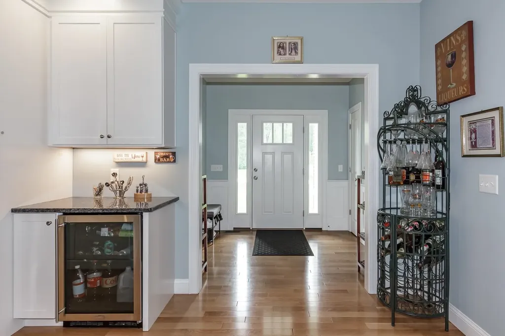 3 Putnam Farm Road Salem NH 03079