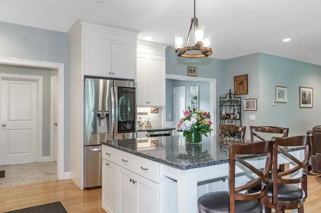 3 Putnam Farm Road Salem NH 03079