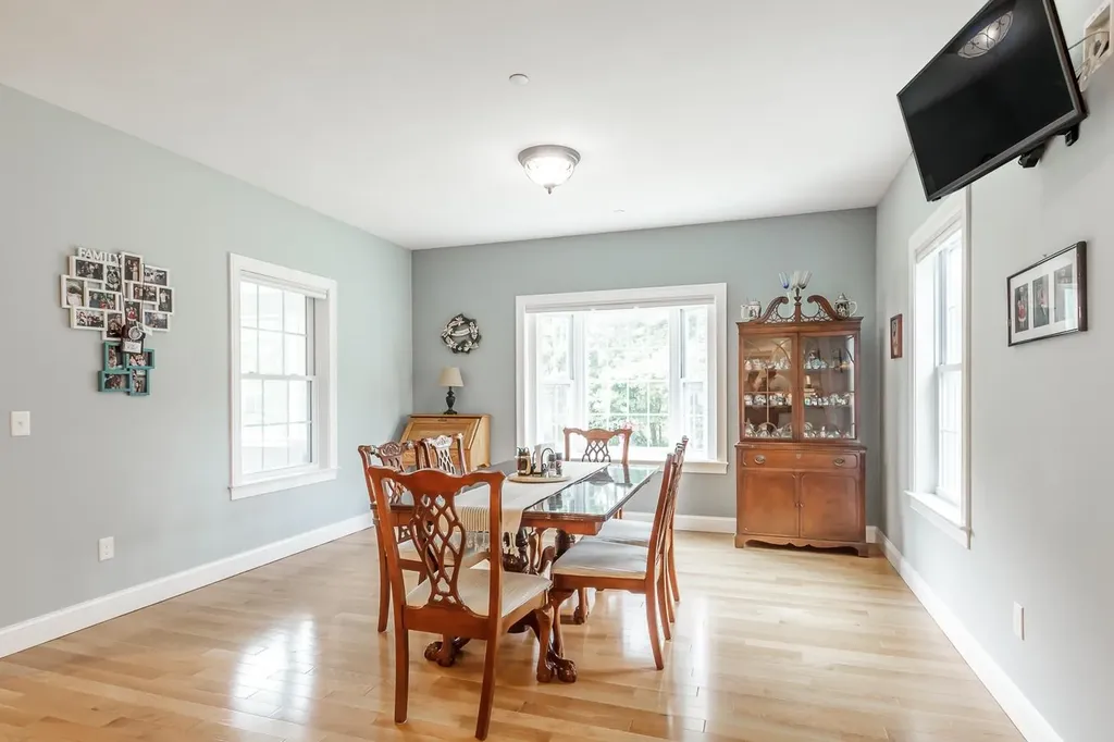 3 Putnam Farm Road Salem NH 03079