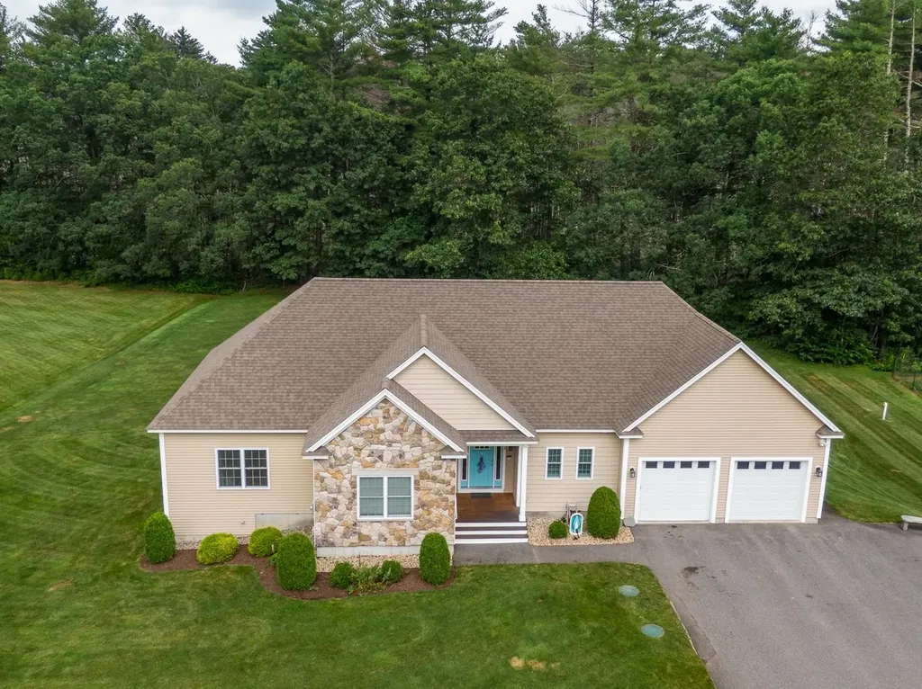 3 Putnam Farm Road Salem NH 03079