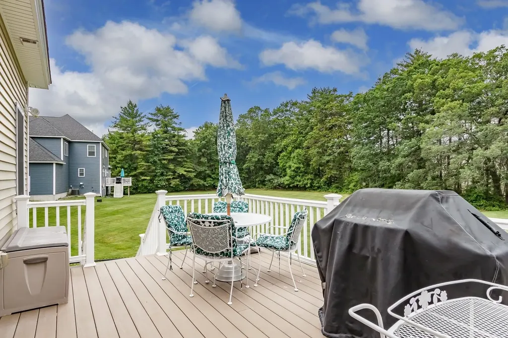 3 Putnam Farm Road Salem NH 03079