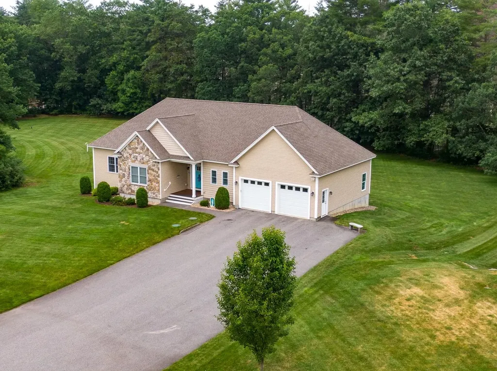 3 Putnam Farm Road Salem NH 03079