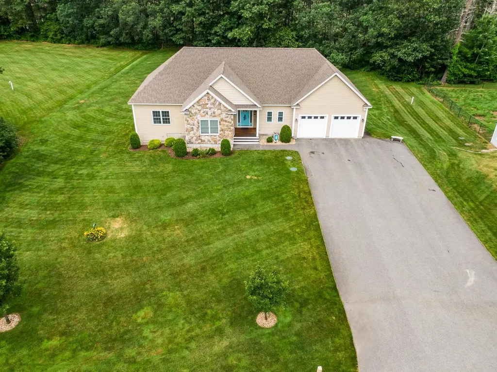 3 Putnam Farm Road Salem NH 03079