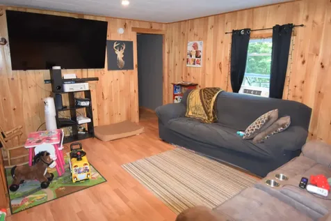 4 Turf Way Newport NH 03773
